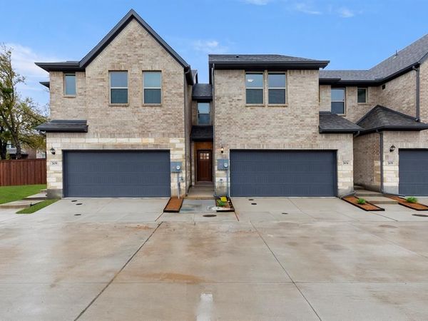 2654 Copper Breaks Street, Dallas, TX 75228