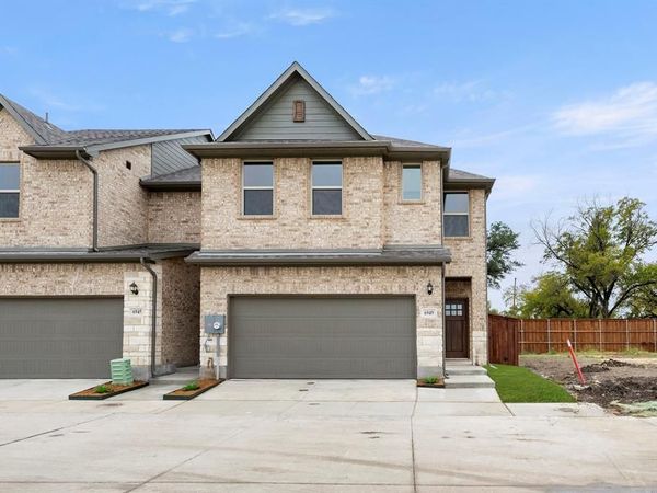 6949 Mustang Isle Drive, Dallas, TX 75228