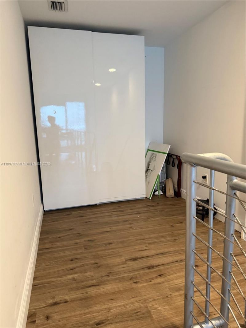 1050 Brickell Ave, Unit 414, Miami, FL 33131 Photo