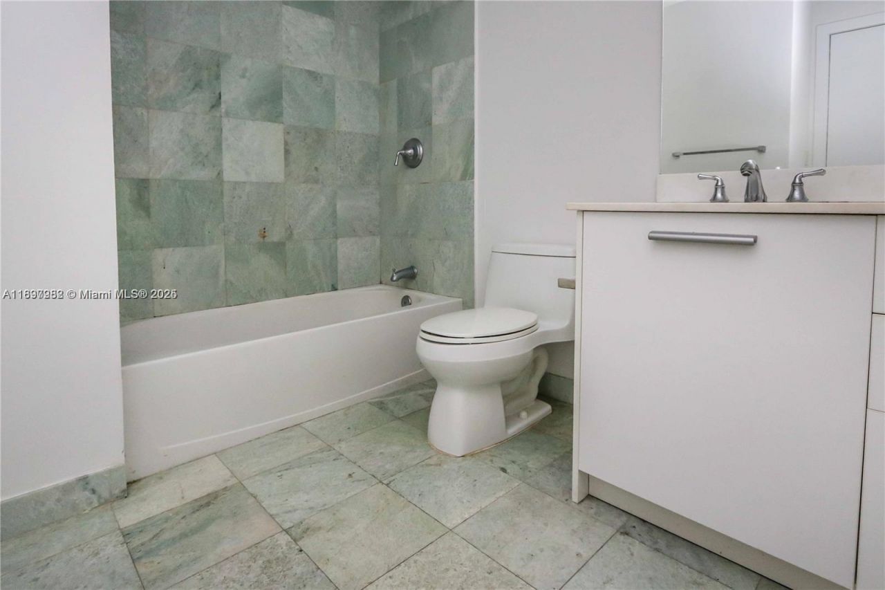 1050 Brickell Ave, Unit 414, Miami, FL 33131 Photo