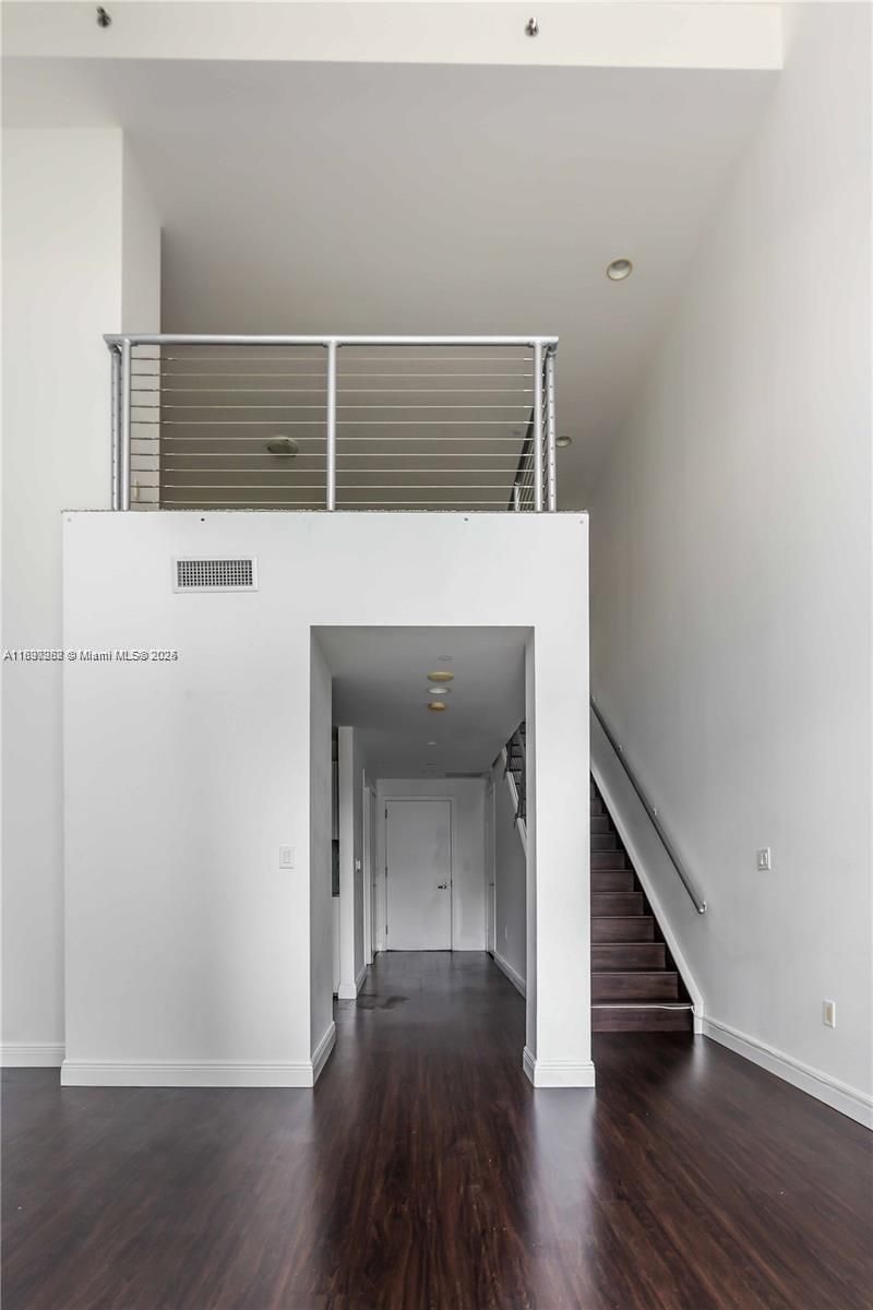 1050 Brickell Ave, Unit 414, Miami, FL 33131 Photo