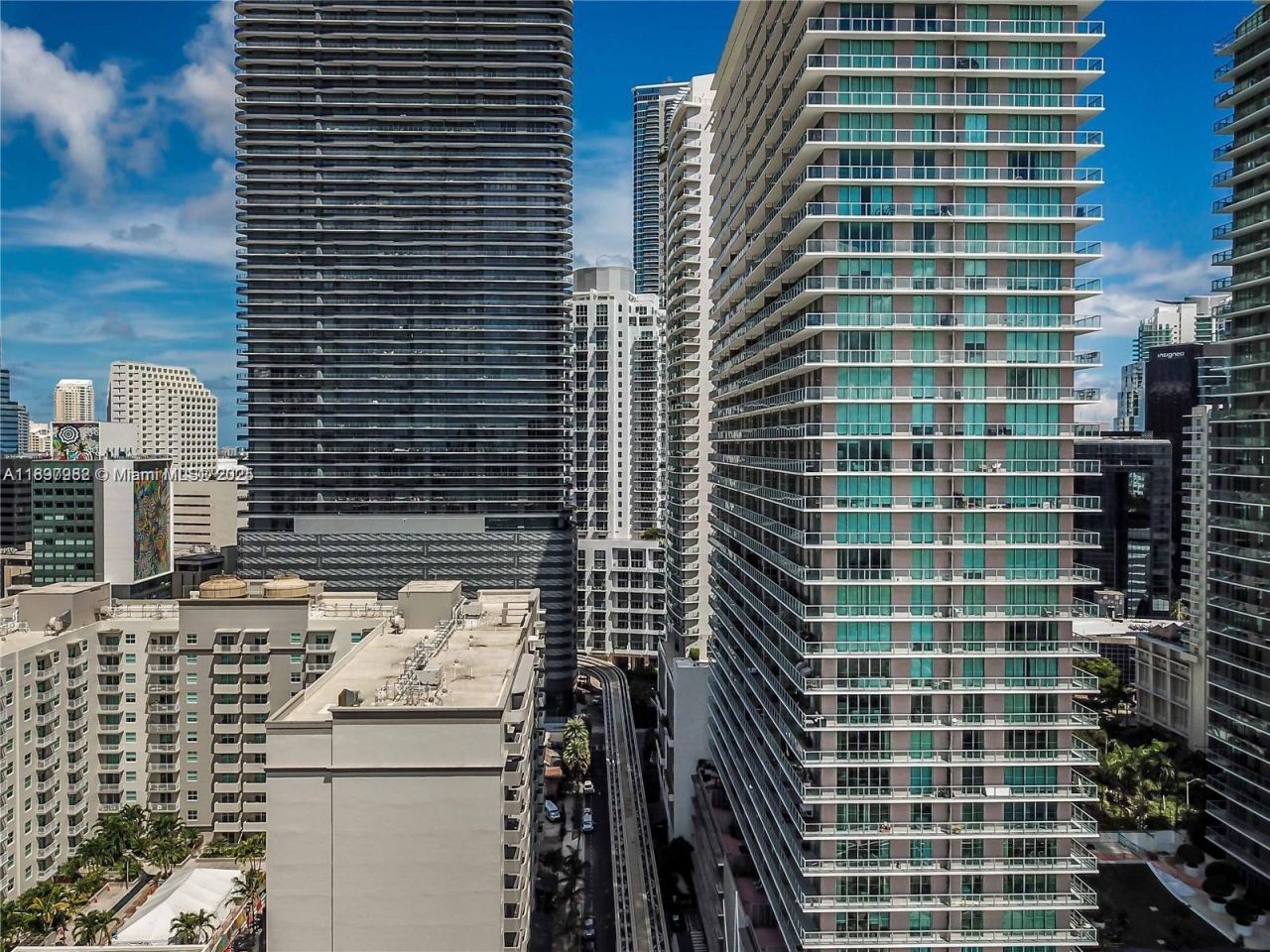 1050 Brickell Ave, Unit 414, Miami, FL 33131 Photo