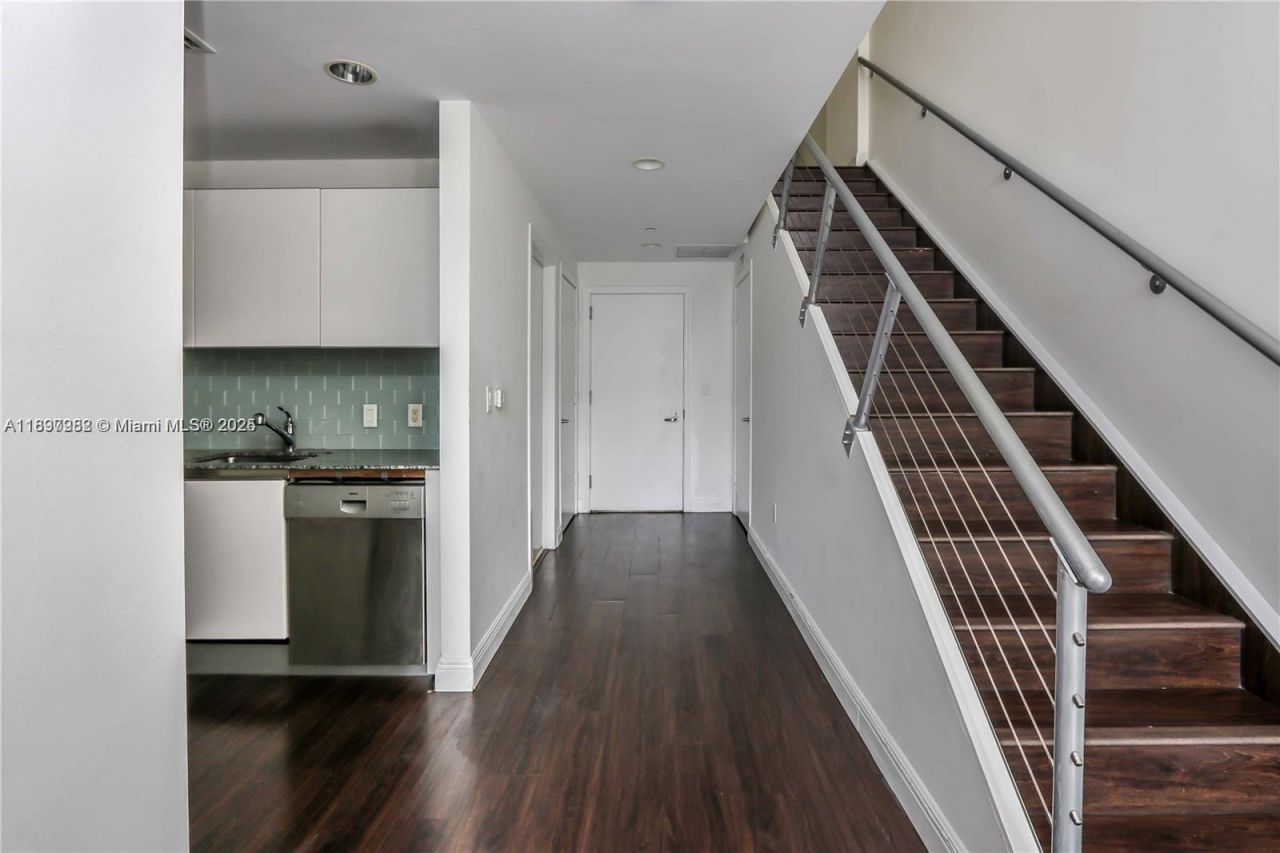 1050 Brickell Ave, Unit 414, Miami, FL 33131 Photo