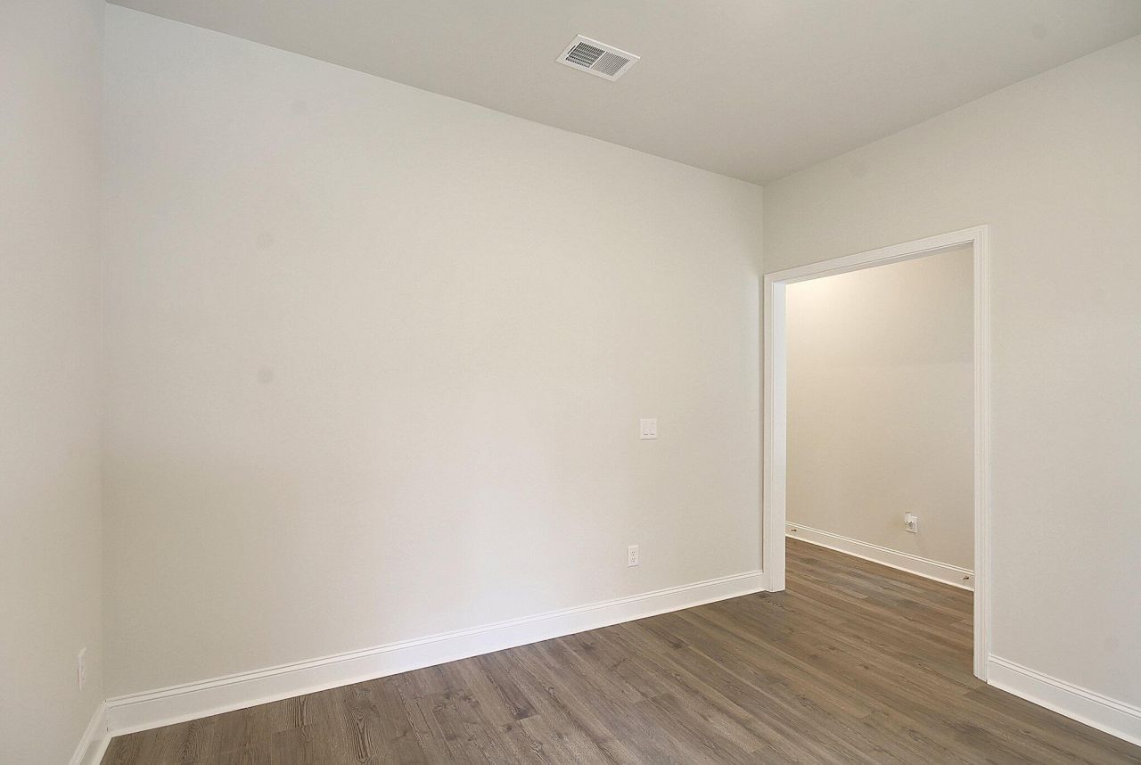 3000 Buggs Lane Photo 23