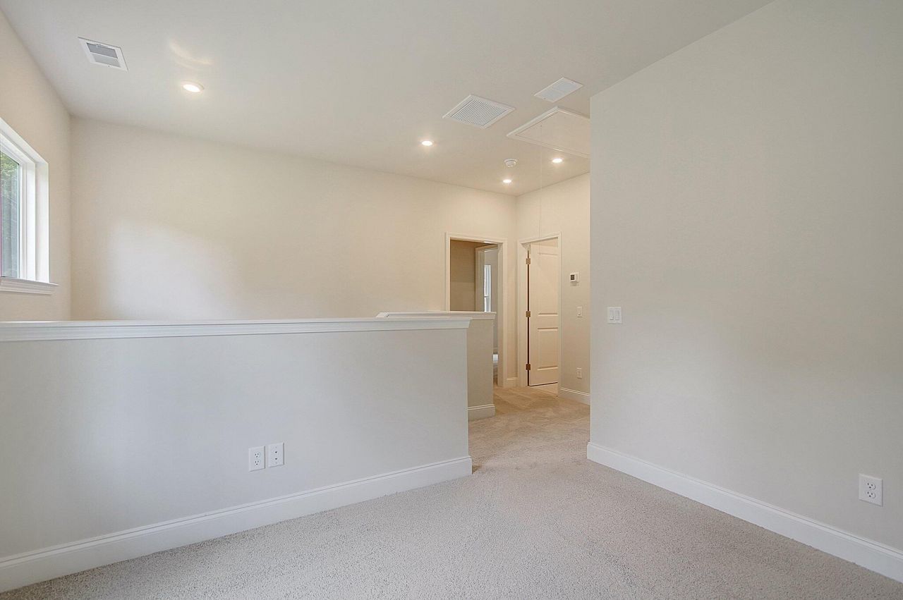 3000 Buggs Lane Photo 35