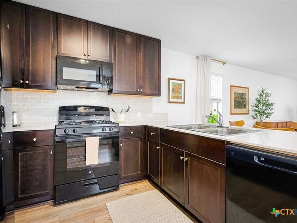 175 Amber Glen, San Marcos, TX 78656