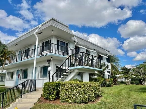 3402 Cynthia Lane, Unit 201, Lake Worth Beach, FL 33461