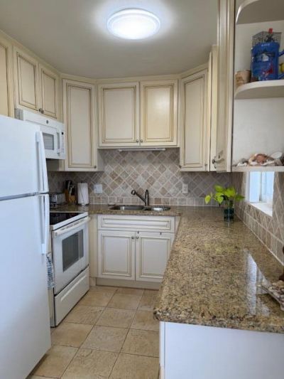 3402 Cynthia Lane, Unit 201, Lake Worth Beach, FL 33461 Photo