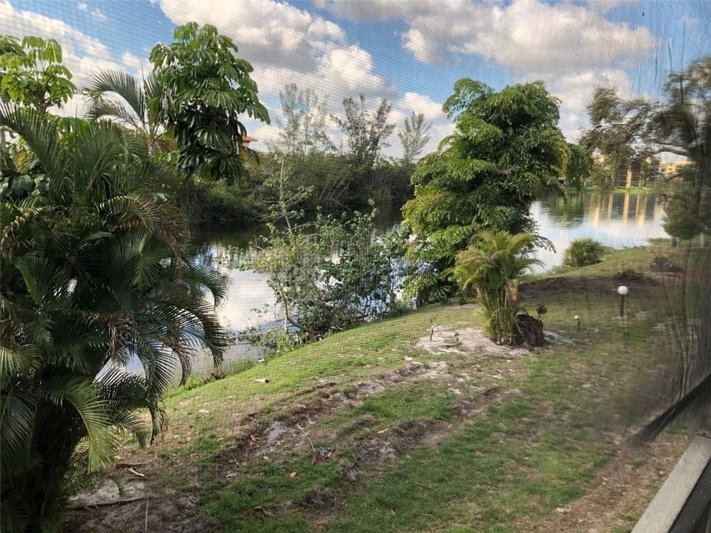 3280 Spanish Moss Terrace, Unit 209, Lauderhill, FL 33319 Photo