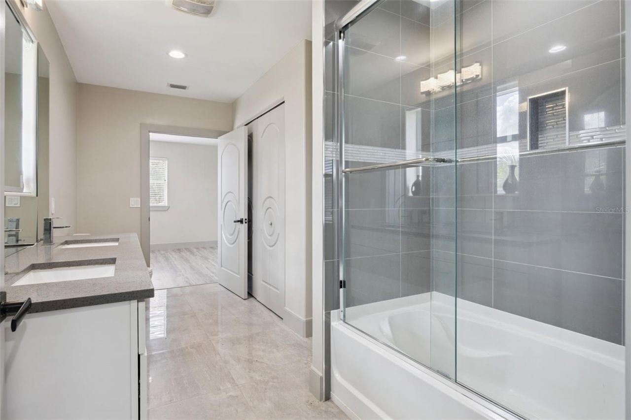 8515 Bay Lake Road, Groveland, FL 34736 Photo