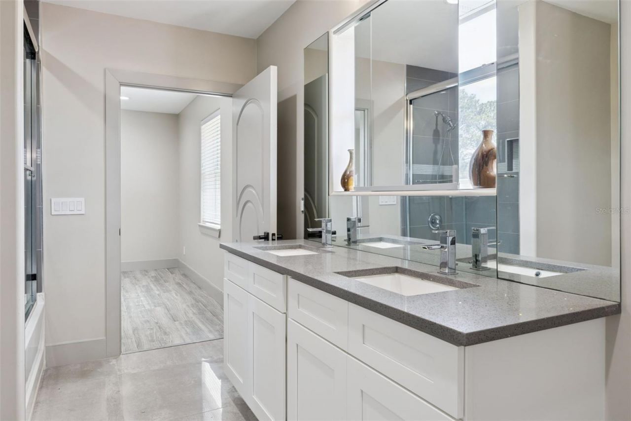 8515 Bay Lake Road, Groveland, FL 34736 Photo