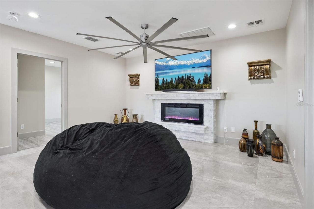 8515 Bay Lake Road, Groveland, FL 34736 Photo