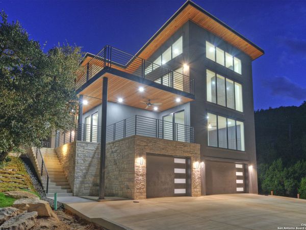 585 Highland Terrace, Canyon Lake, TX 78133