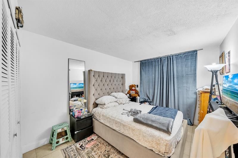 1800 Sans Souci Boulevard, Unit 304, North Miami, FL 33181 Photo