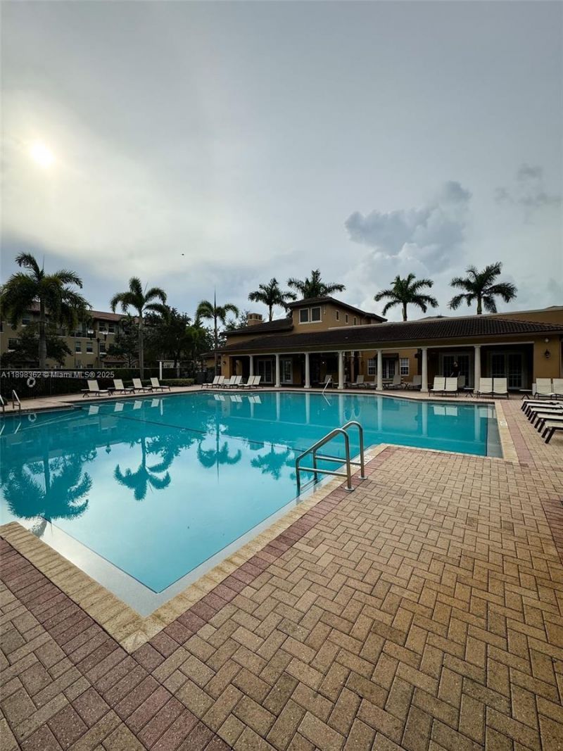 1006 SW 147th Ave, Unit 10601, Pembroke Pines, FL 33027 Photo