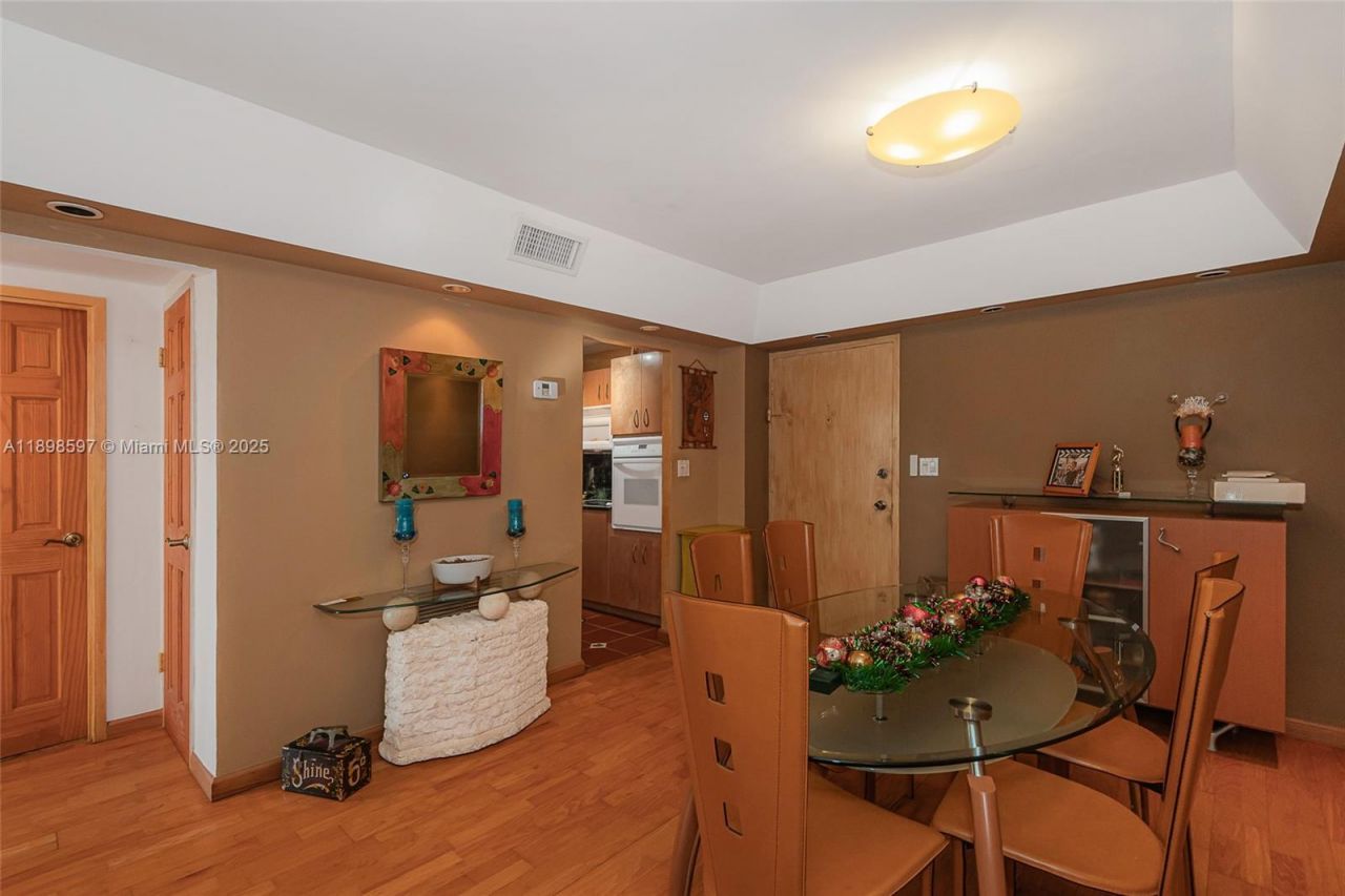 1865 79th St Cswy, Unit 5A, North Bay Village, FL 33141 Photo