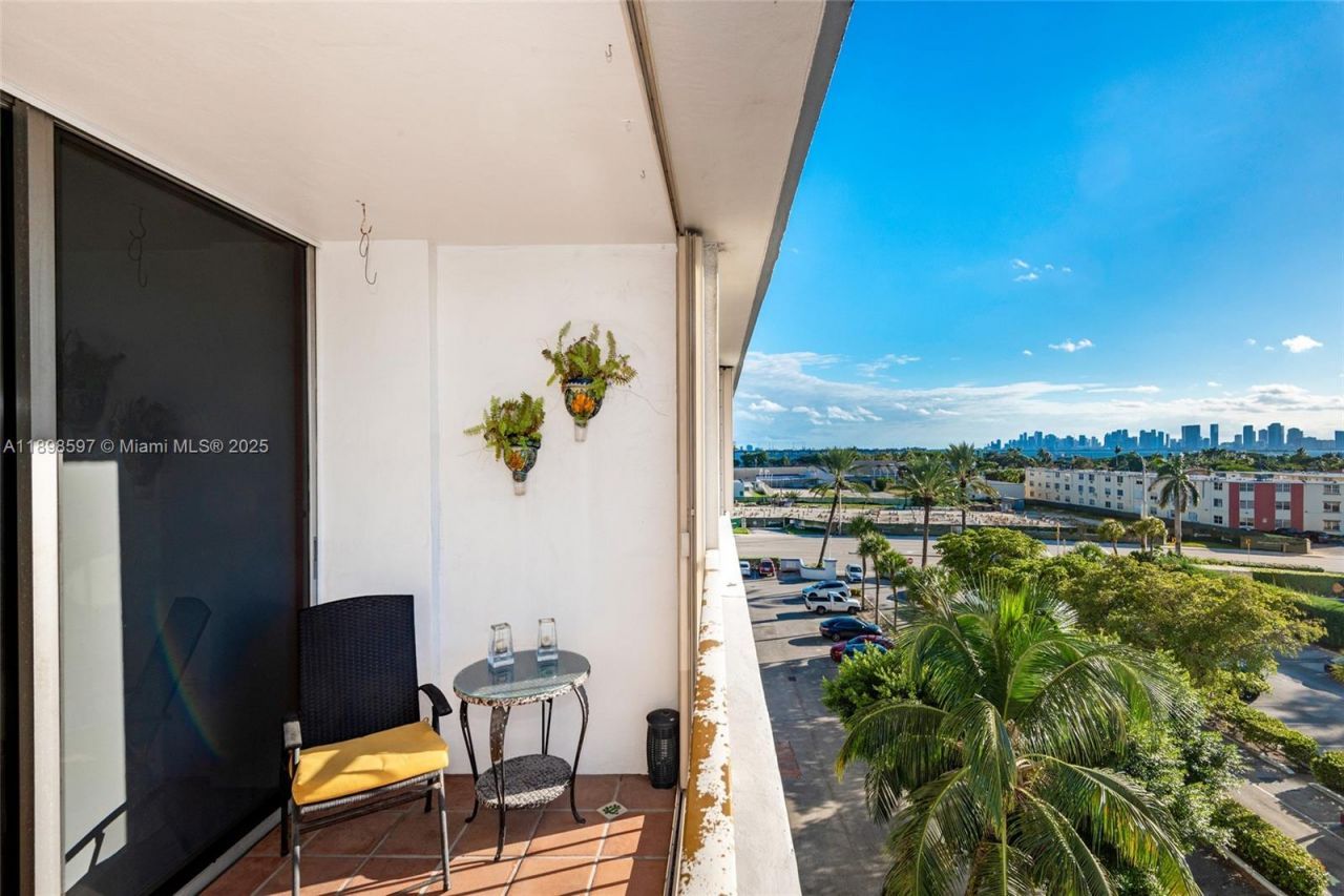 1865 79th St Cswy, Unit 5A, North Bay Village, FL 33141 Photo