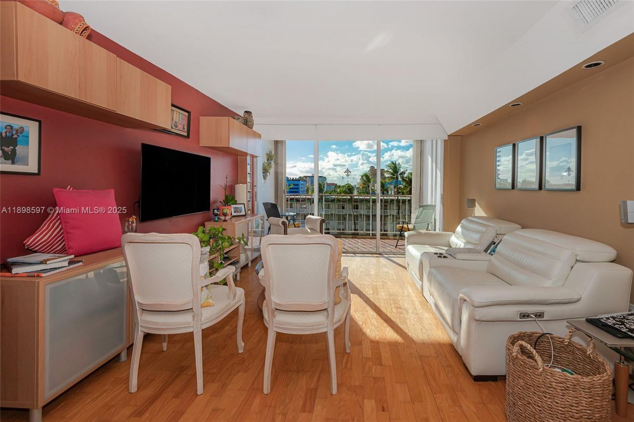 1865 79th St Cswy, Unit 5A, North Bay Village, FL 33141 Photo