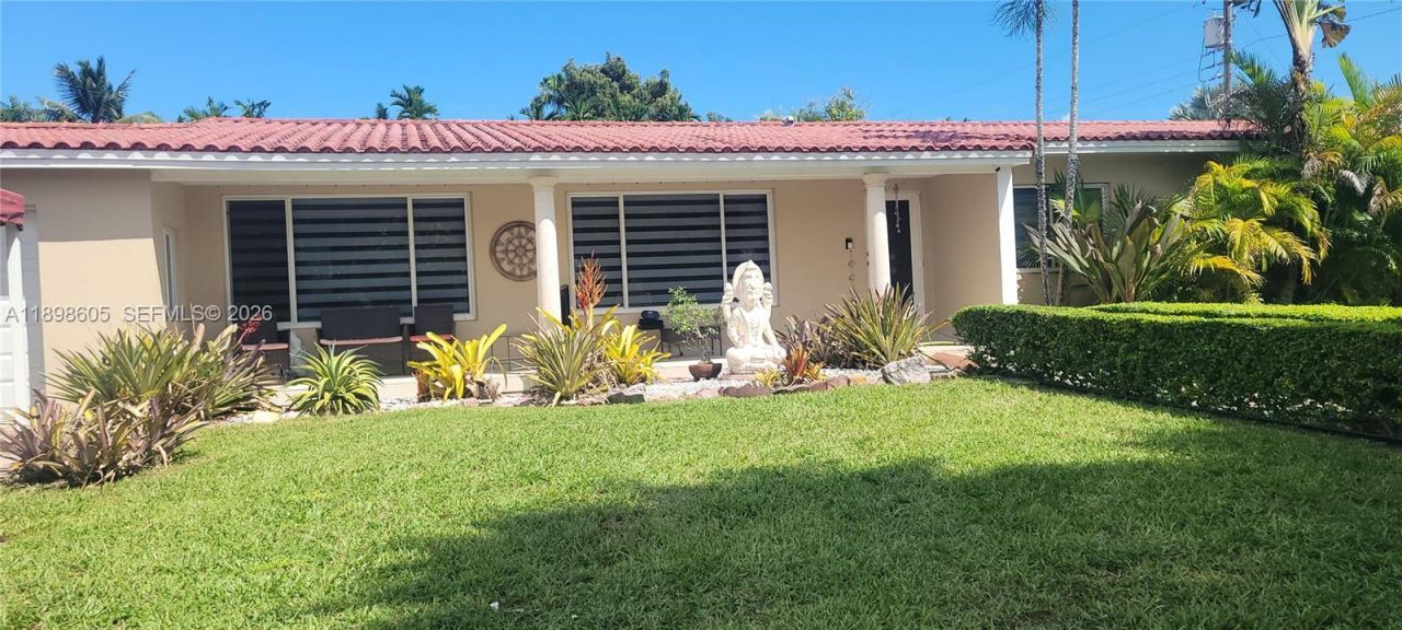 6021 SW 62nd Pl, South Miami, FL 33143 Photo