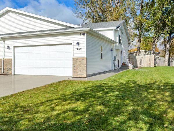 1438 Suntree Drive, West Fargo, ND 58078