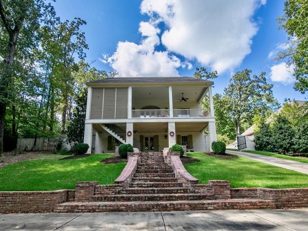1001 Parkview, Oxford, MS 38655