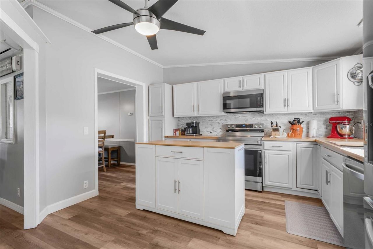 6716 W Riverbend Road, Dunnellon, FL 34433 Photo