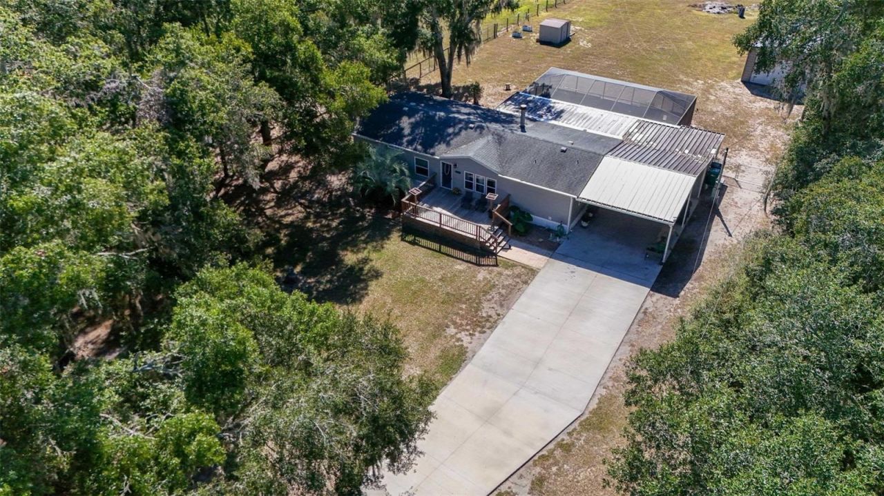 6716 W Riverbend Road, Dunnellon, FL 34433 Photo