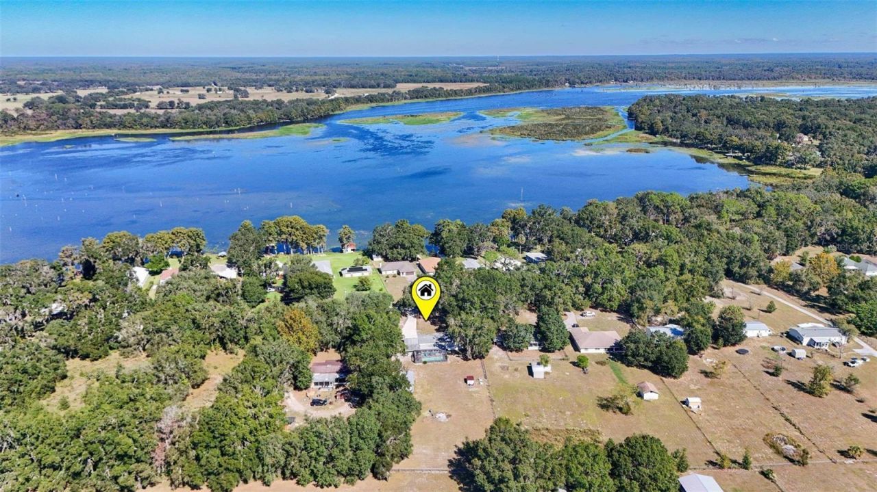 6716 W Riverbend Road, Dunnellon, FL 34433 Photo
