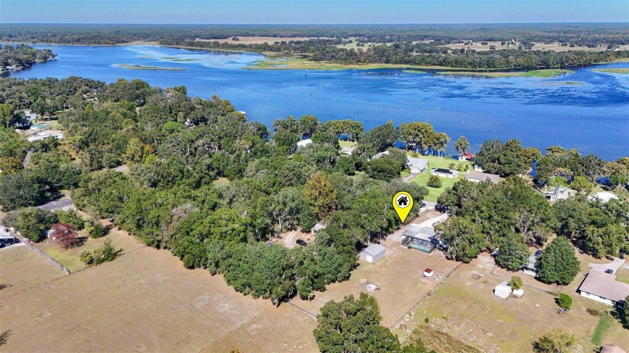 6716 W Riverbend Road, Dunnellon, FL 34433 Photo
