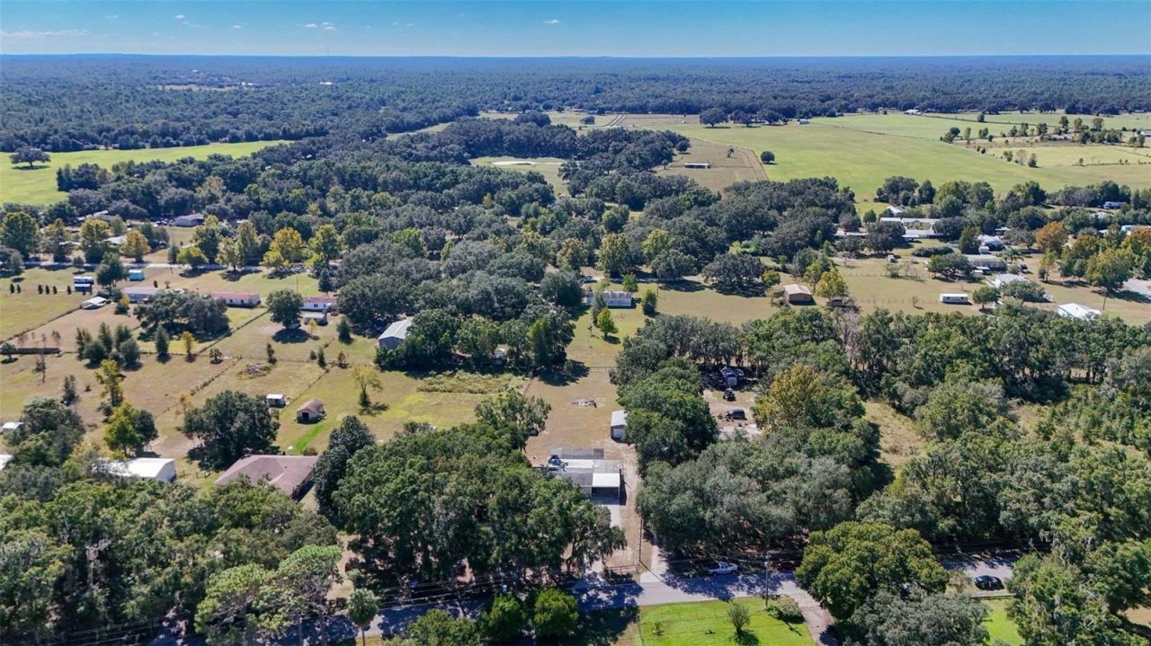 6716 W Riverbend Road, Dunnellon, FL 34433 Photo