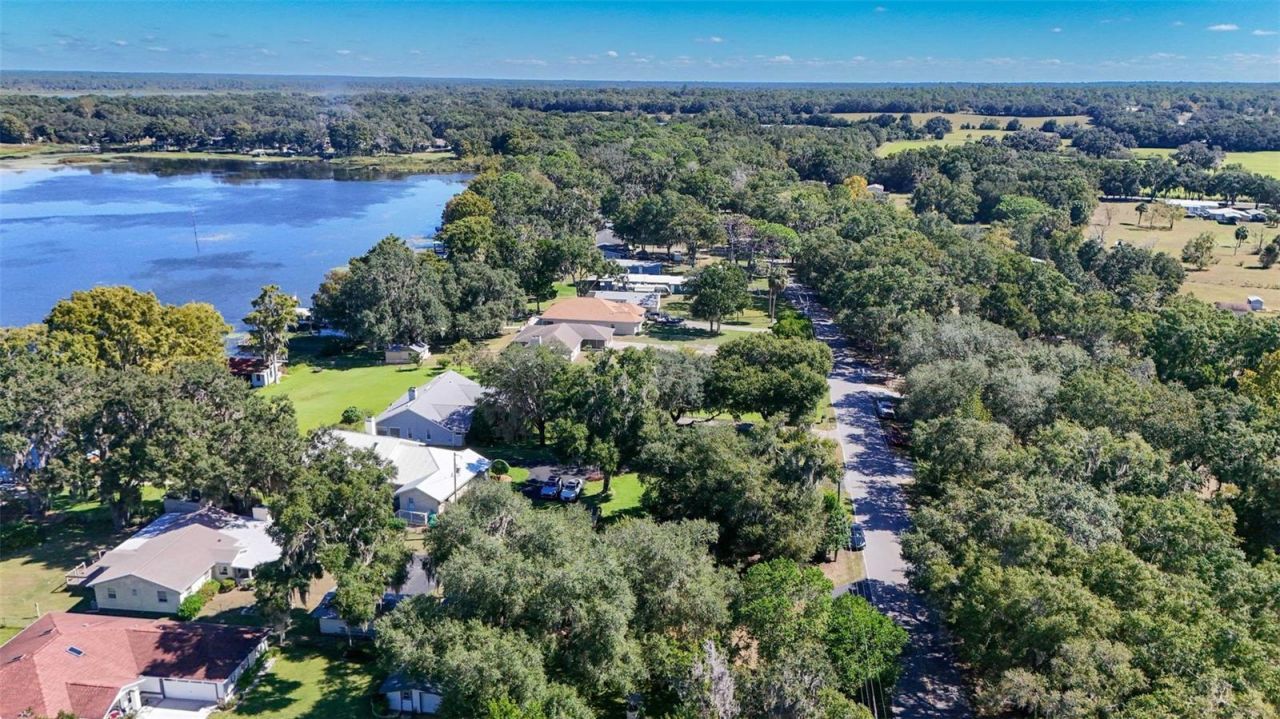 6716 W Riverbend Road, Dunnellon, FL 34433 Photo