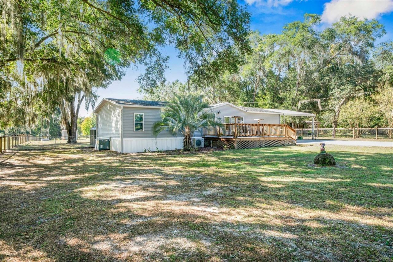 6716 W Riverbend Road, Dunnellon, FL 34433 Photo