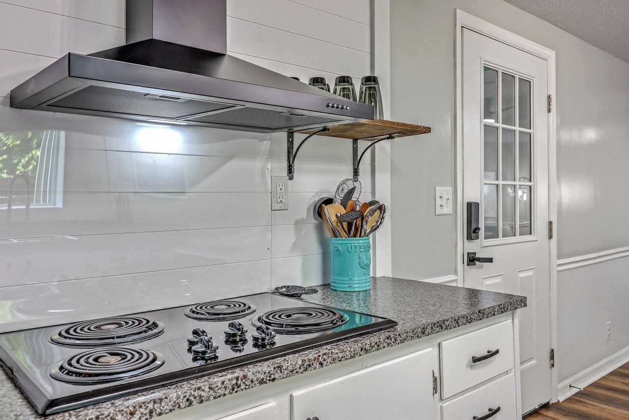 200 Hilltop Drive Photo 19