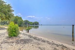 200 Hilltop Drive photo 4