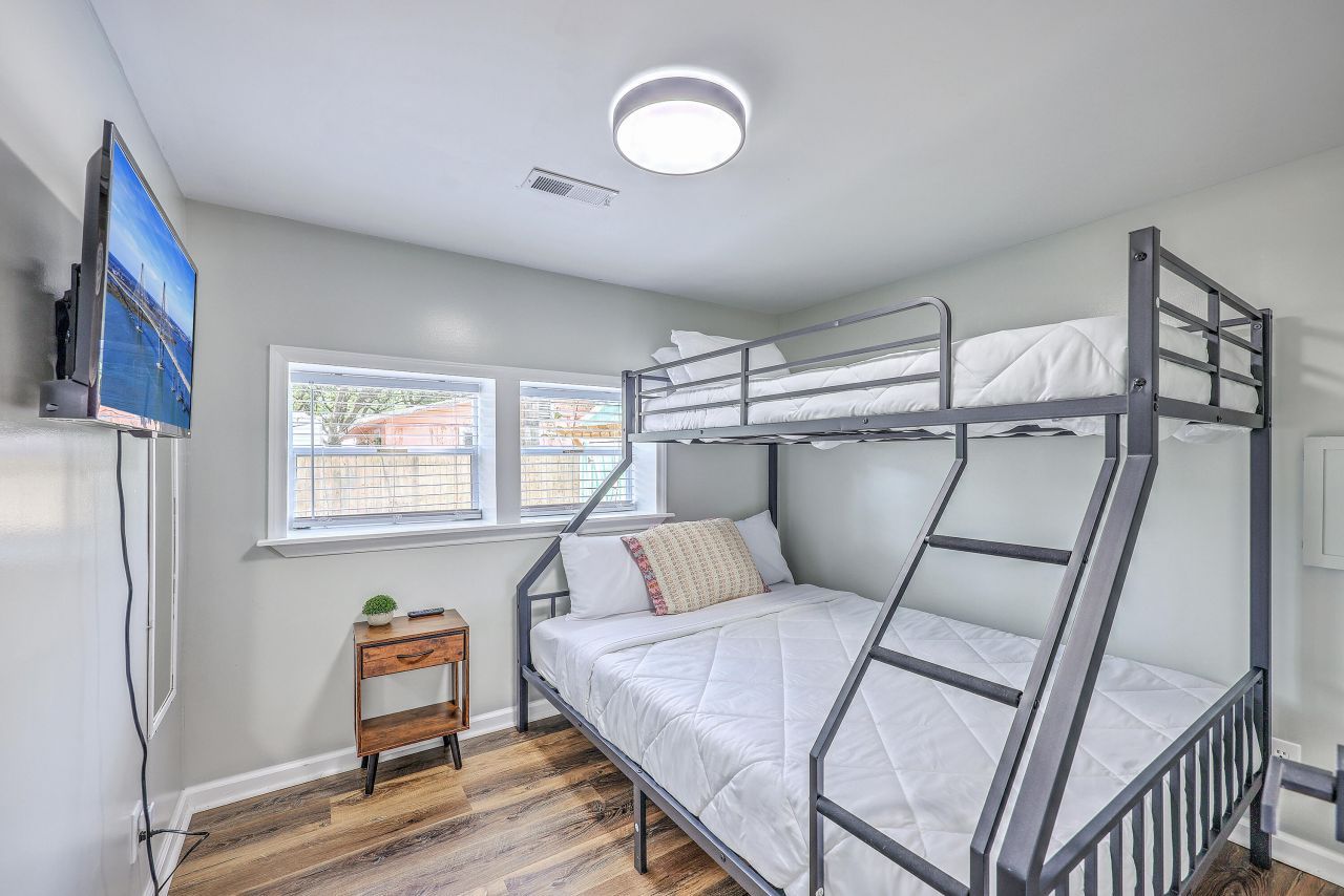 200 Hilltop Drive Photo 30