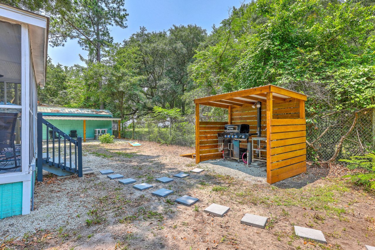 200 Hilltop Drive Photo 35