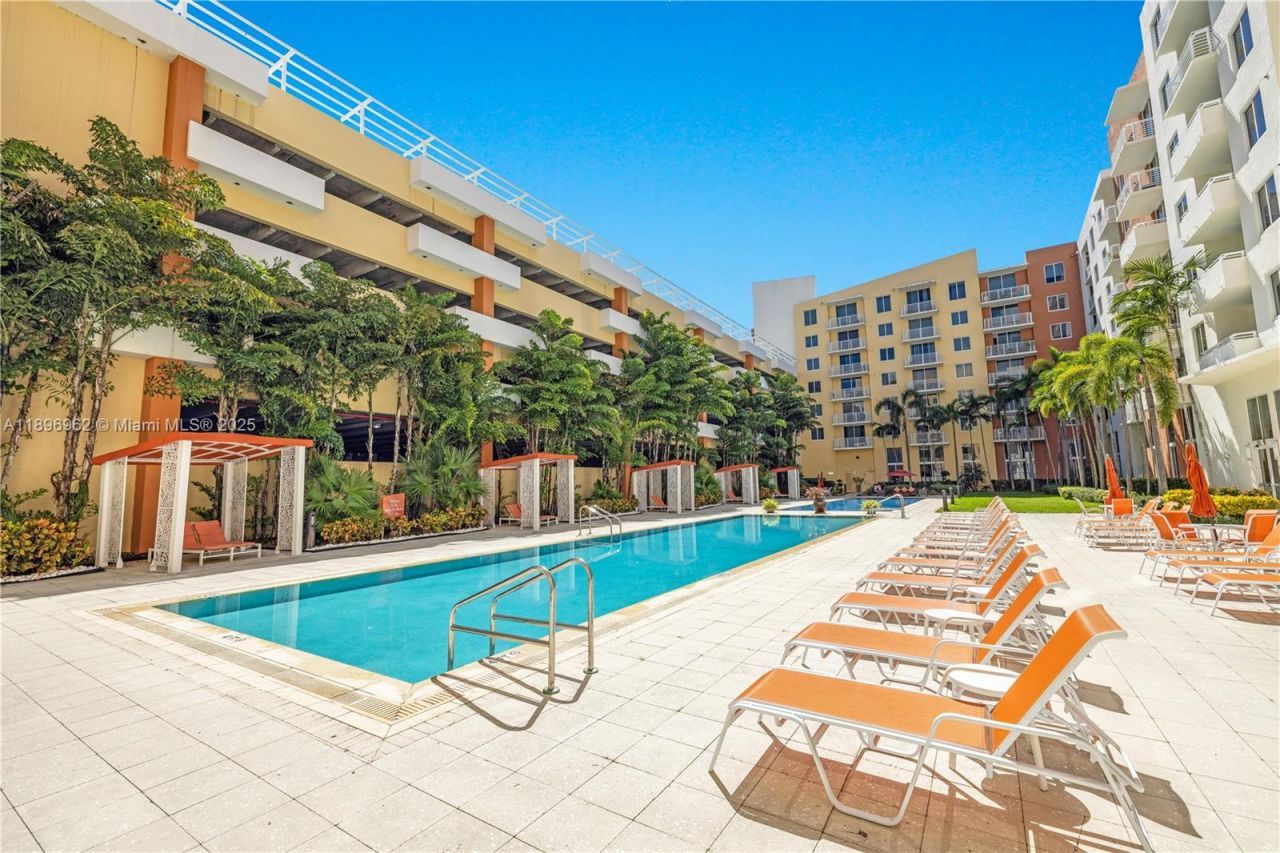 2775 NE 187th St, Unit 120, Aventura, FL 33180 Photo