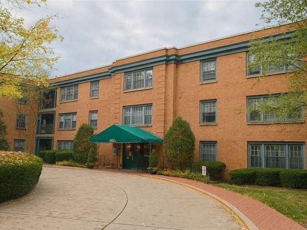 5825 Fifth Avenue, Unit 109A, Shadyside, PA 15232