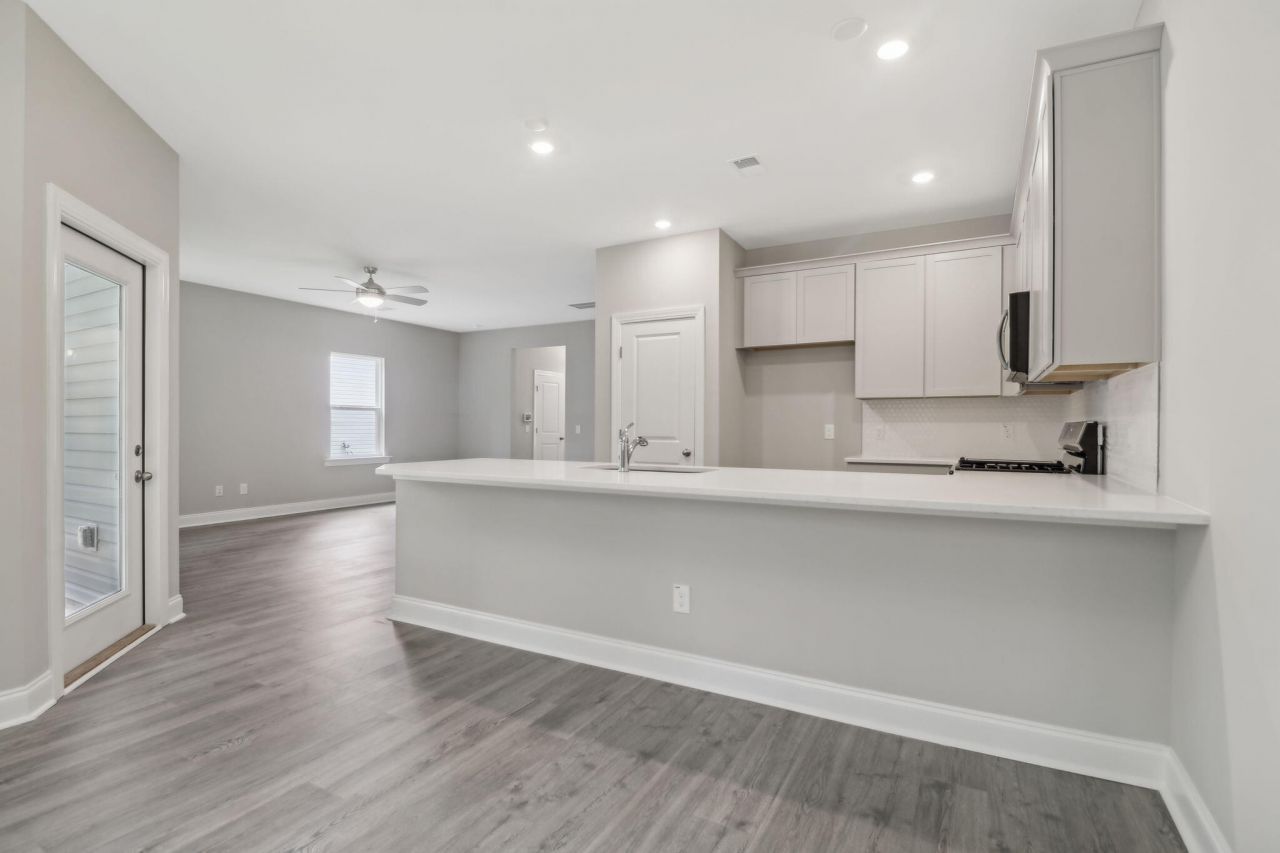 5000 Buggs Lane Photo 13