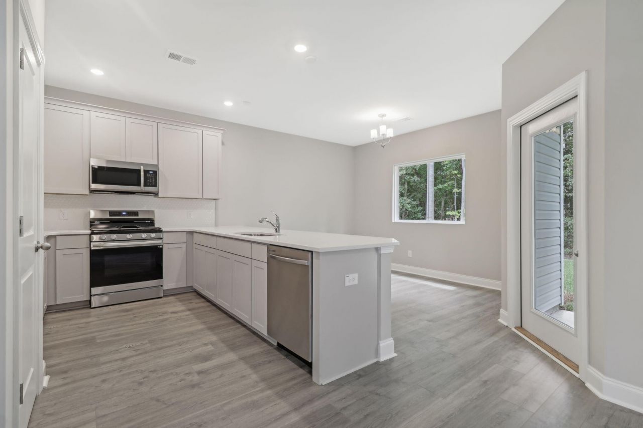 5000 Buggs Lane Photo 16