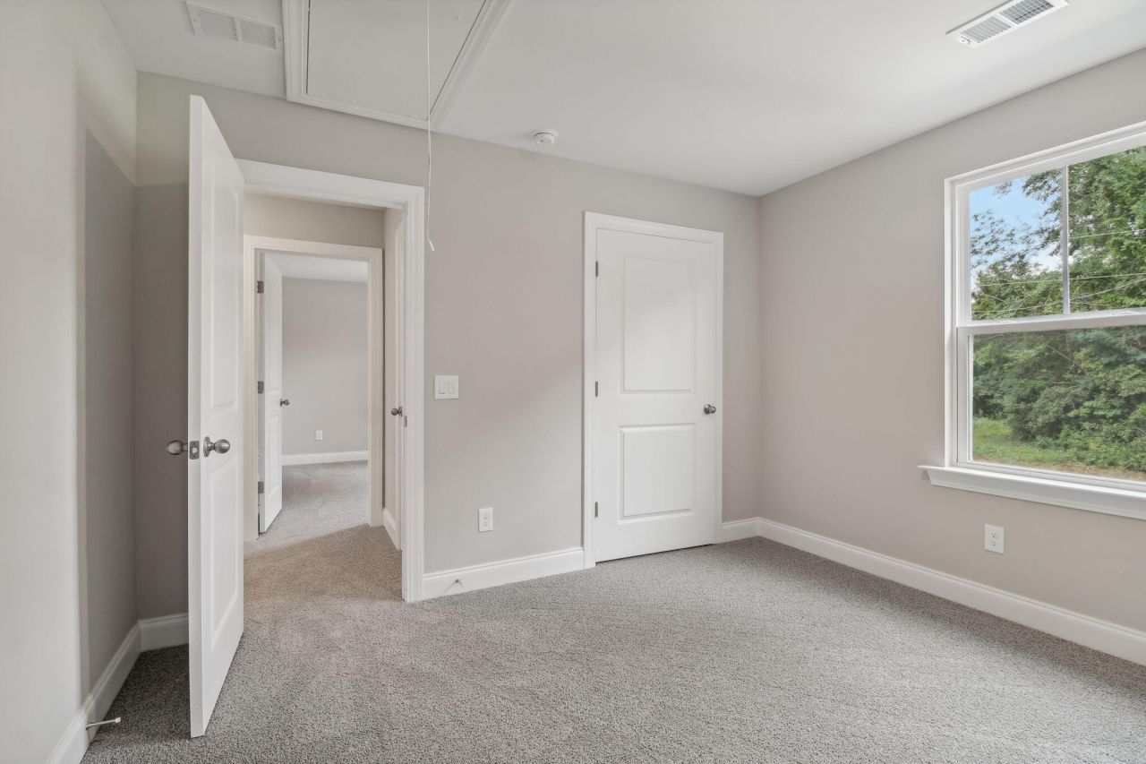 5000 Buggs Lane Photo 28