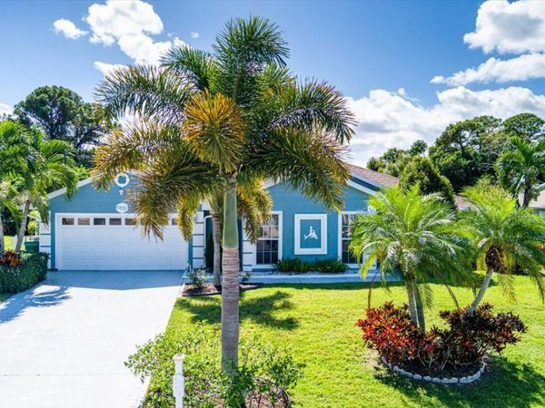 6876 Bronte Circle, Port St. Lucie, FL 34952