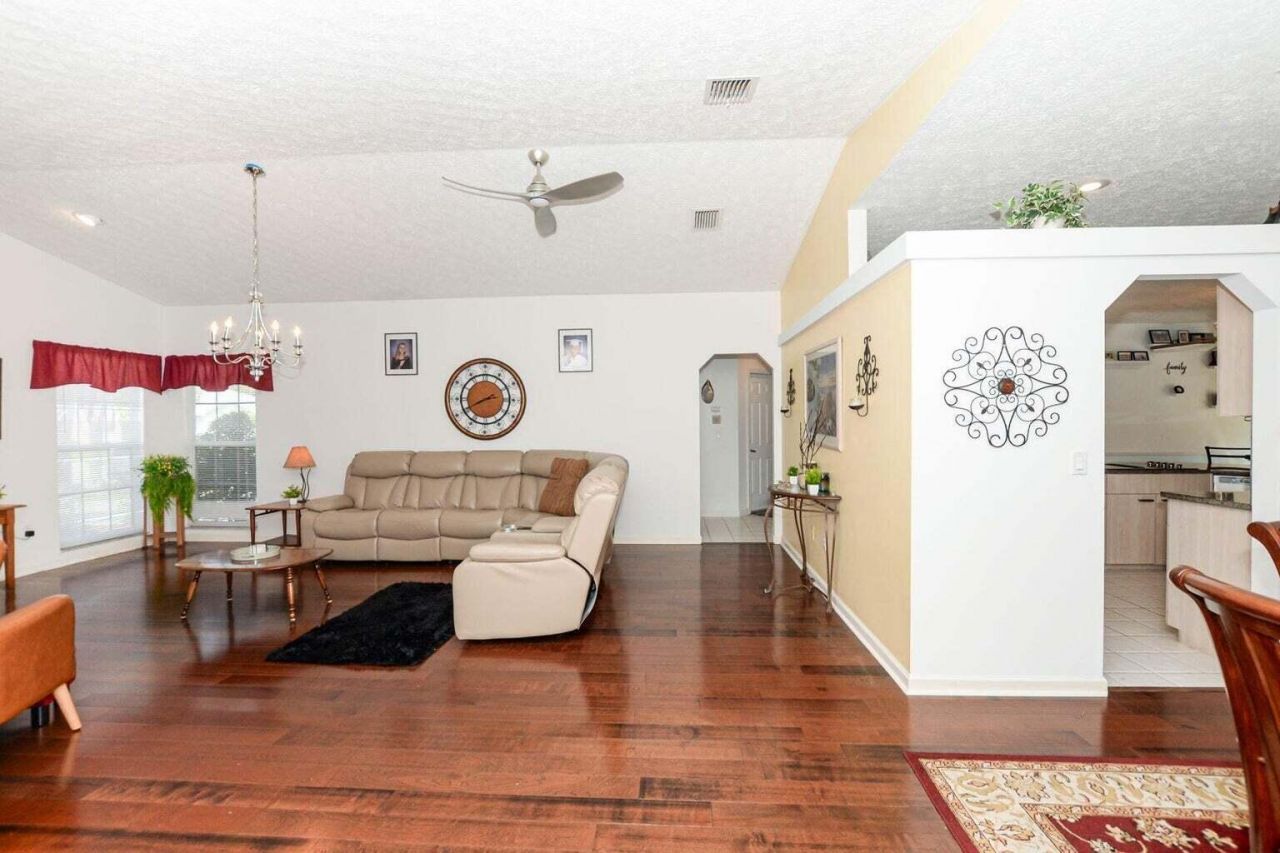 6876 Bronte Circle, Port Saint Lucie, FL 34952 Photo