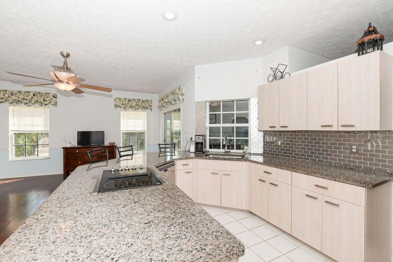6876 Bronte Circle, Port Saint Lucie, FL 34952 Photo