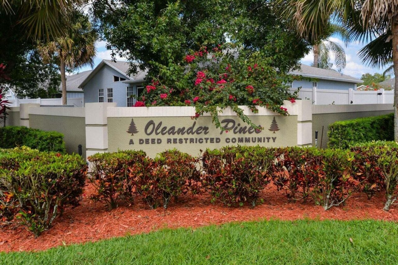 6876 Bronte Circle, Port Saint Lucie, FL 34952 Photo