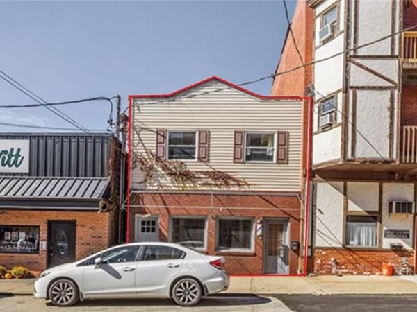 429-431 Cavitt Ave, Trafford, PA 15085