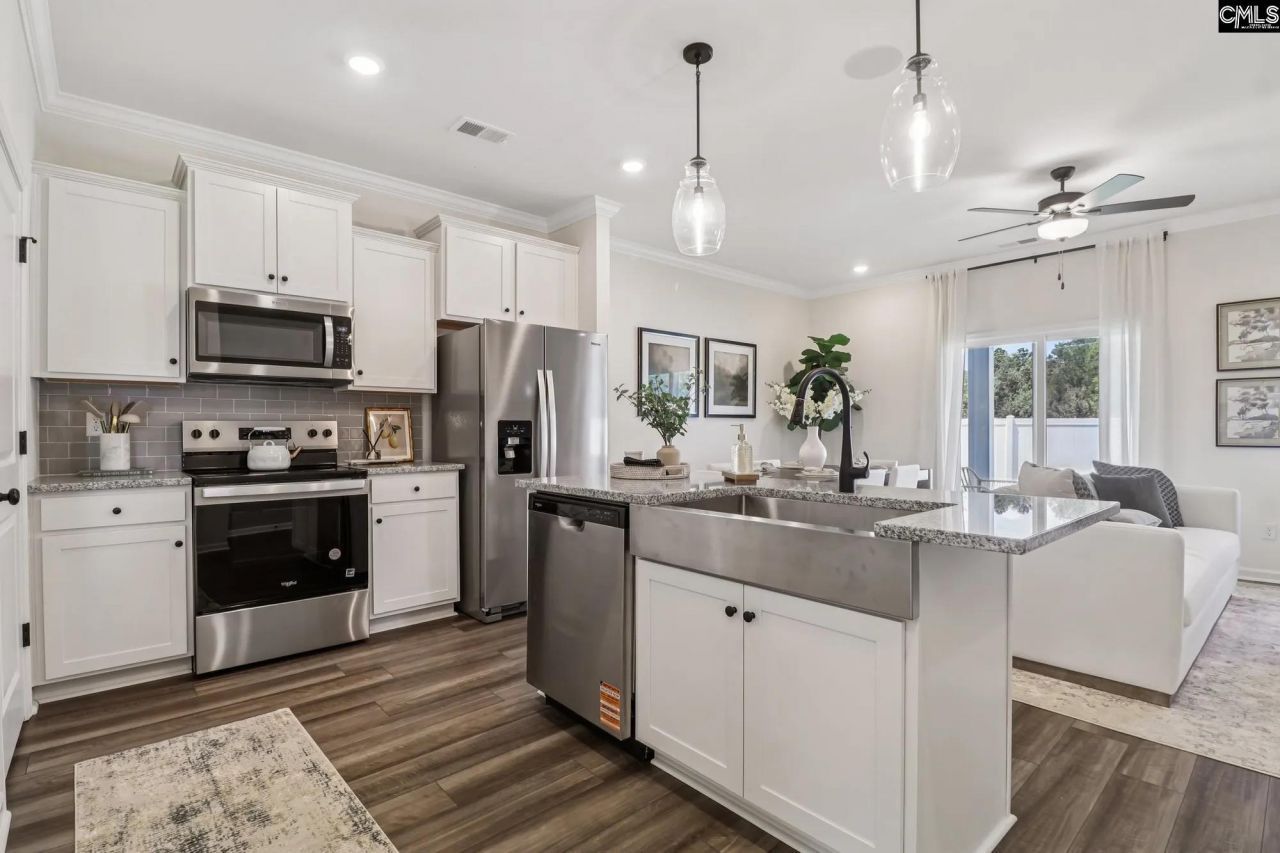 2010 Armada Road Photo 4