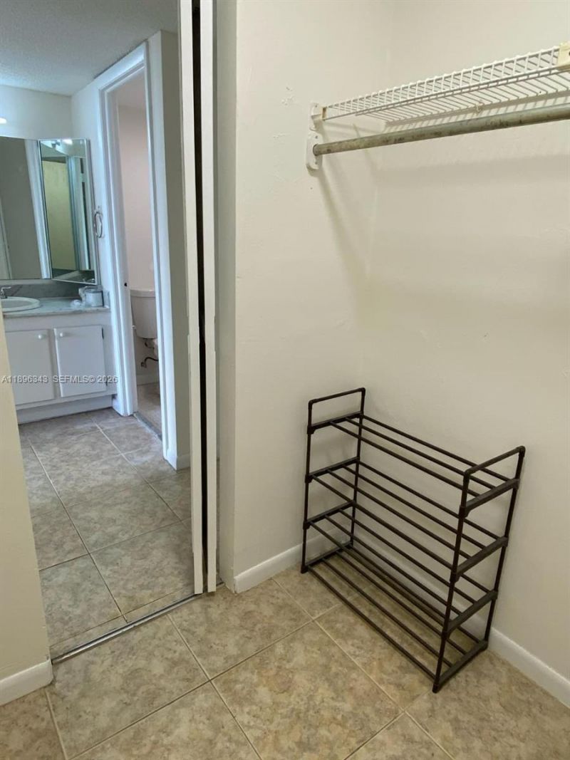 1200 NE Miami Gardens Dr, Unit 607W, Miami, FL 33179 Photo