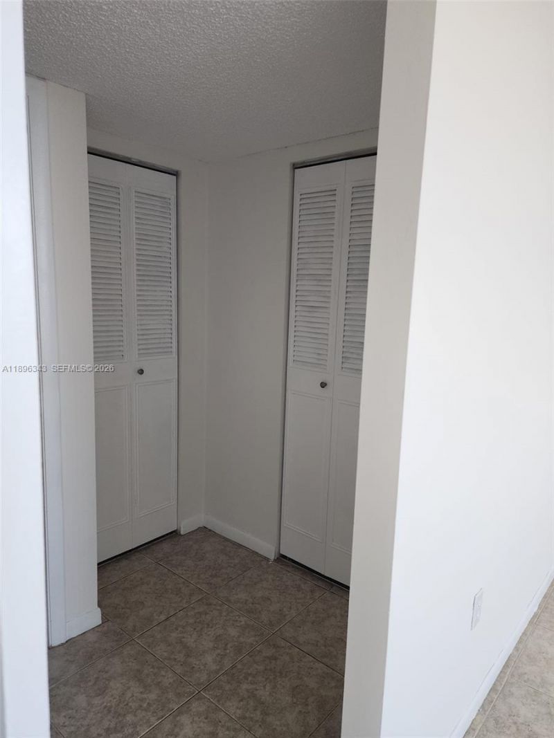 1200 NE Miami Gardens Dr, Unit 607W, Miami, FL 33179 Photo