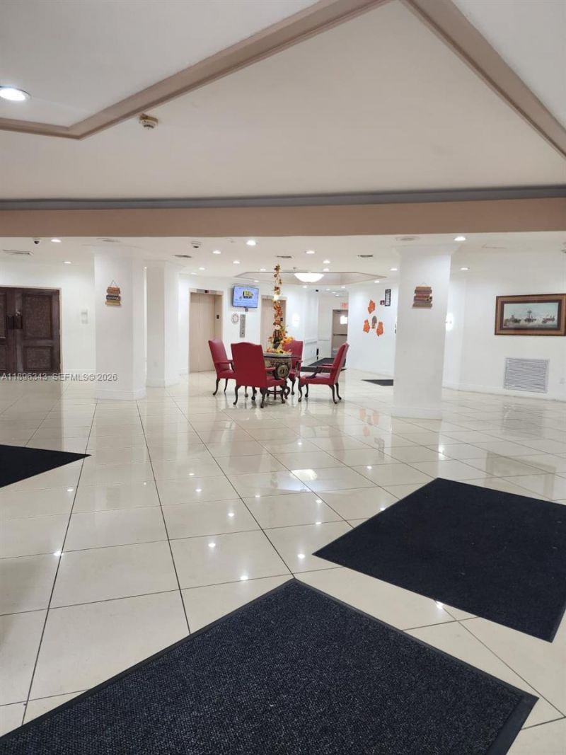 1200 NE Miami Gardens Dr, Unit 607W, Miami, FL 33179 Photo